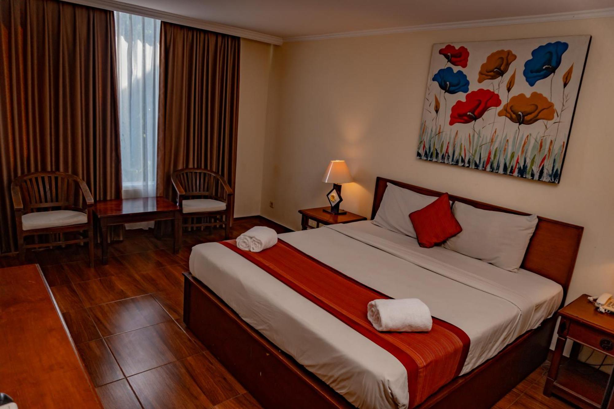 Hotel Puri Dibia Kuta Kuta  Bagian luar foto